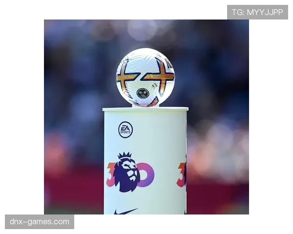 西汉姆球迷发起抗议活动，呼吁俱乐部重视球迷权益与声音