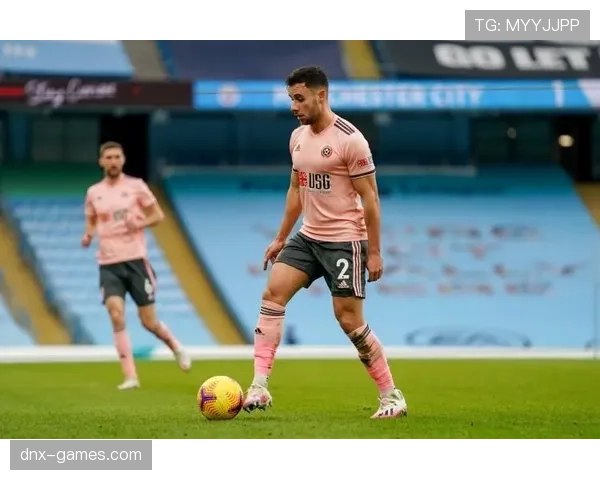 谢菲联本赛季表现稳健，顽强拼搏精神获赞